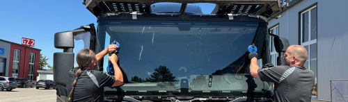 LKW-Windschutzscheibentausch - 1